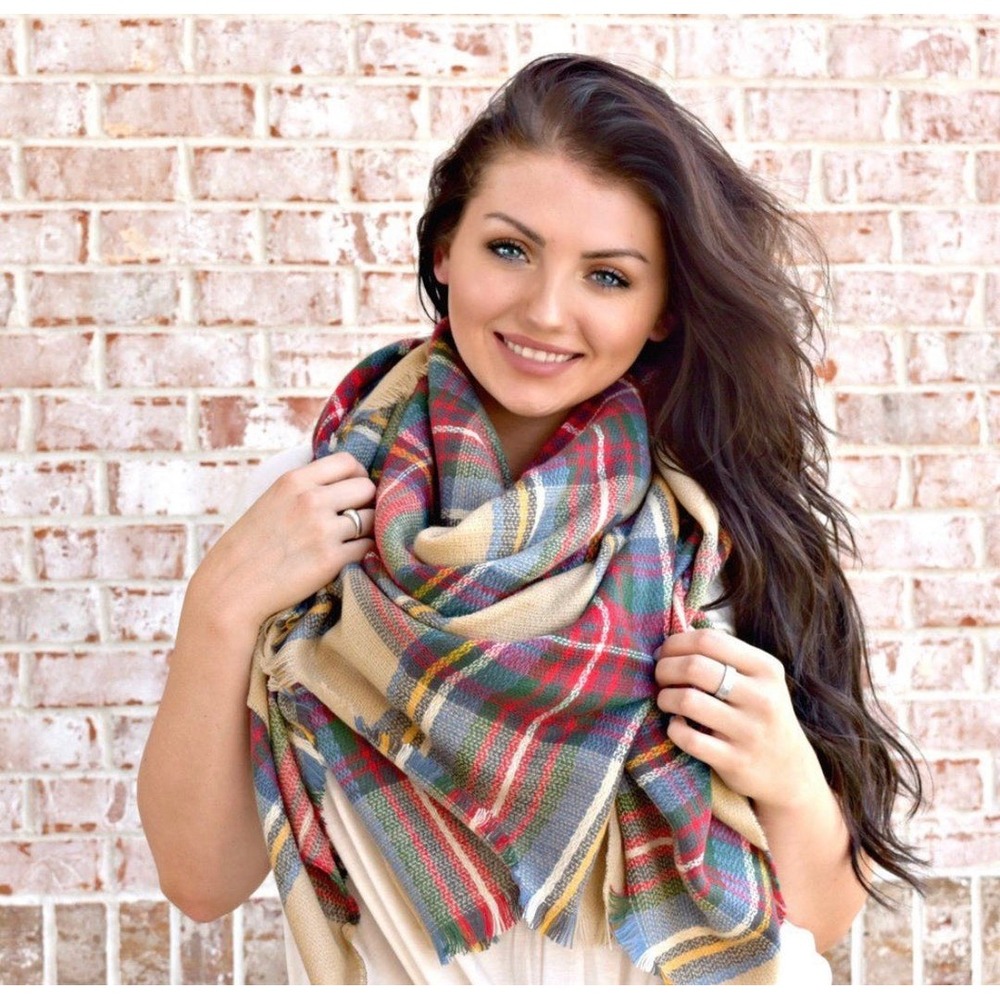 ModCloth Blanket Scarf OS Tan Red Green Plaid Preppy Academic Oversized Wrap - Picture 2 of 10